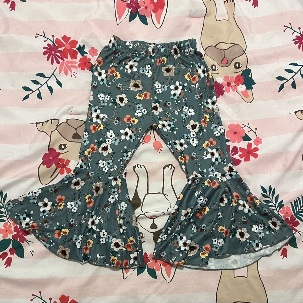 Bailey’s Blossoms floral bell bottoms 4T
